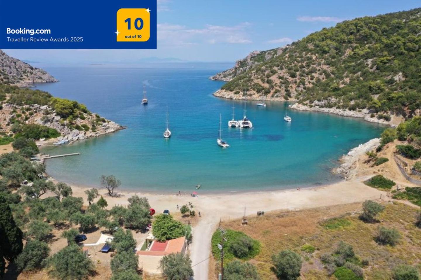 Private Beach House Irene Mare Порос Экстерьер фото