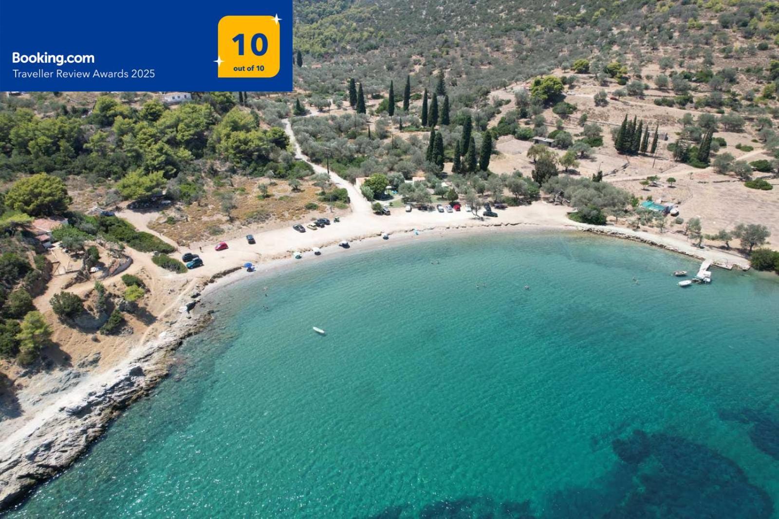 Private Beach House Irene Mare Порос Экстерьер фото